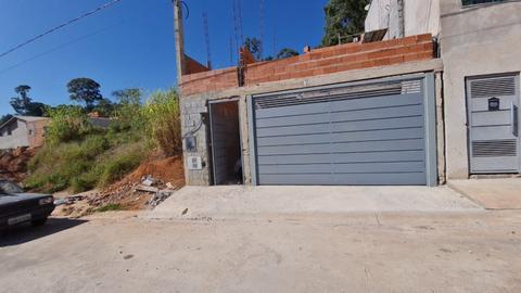 Casa à venda em Bragança Paulista, Condomínio Villa Verde Bragança, com 2 quartos, com 105 m²