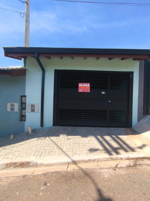 Casa para alugar em Atibaia, Vila Santa Helena, com 2 quartos, com 125 m²